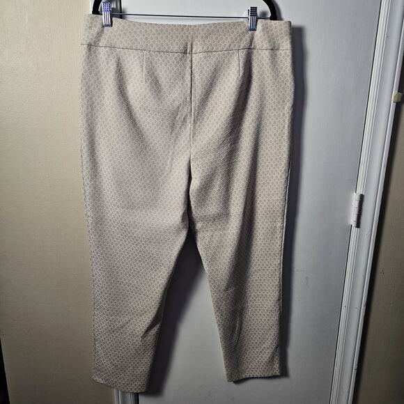 Chicos Perfect Stretch Fabulously Slimming Josie Slim Ankle Pants Size XL Office - Picture 5 of 7